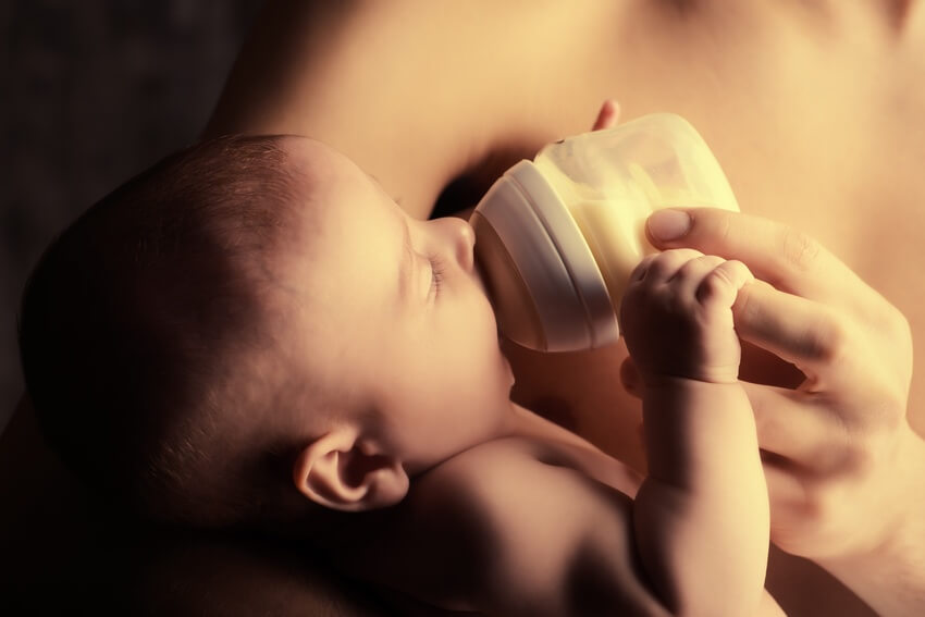 Jak często karmić noworodka?